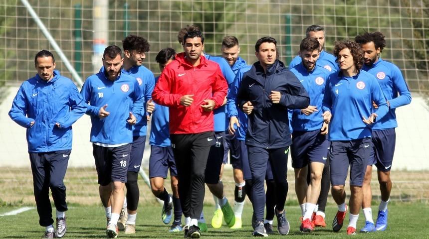 Antalyaspor Galatasaray için evinde son provasını yaptı