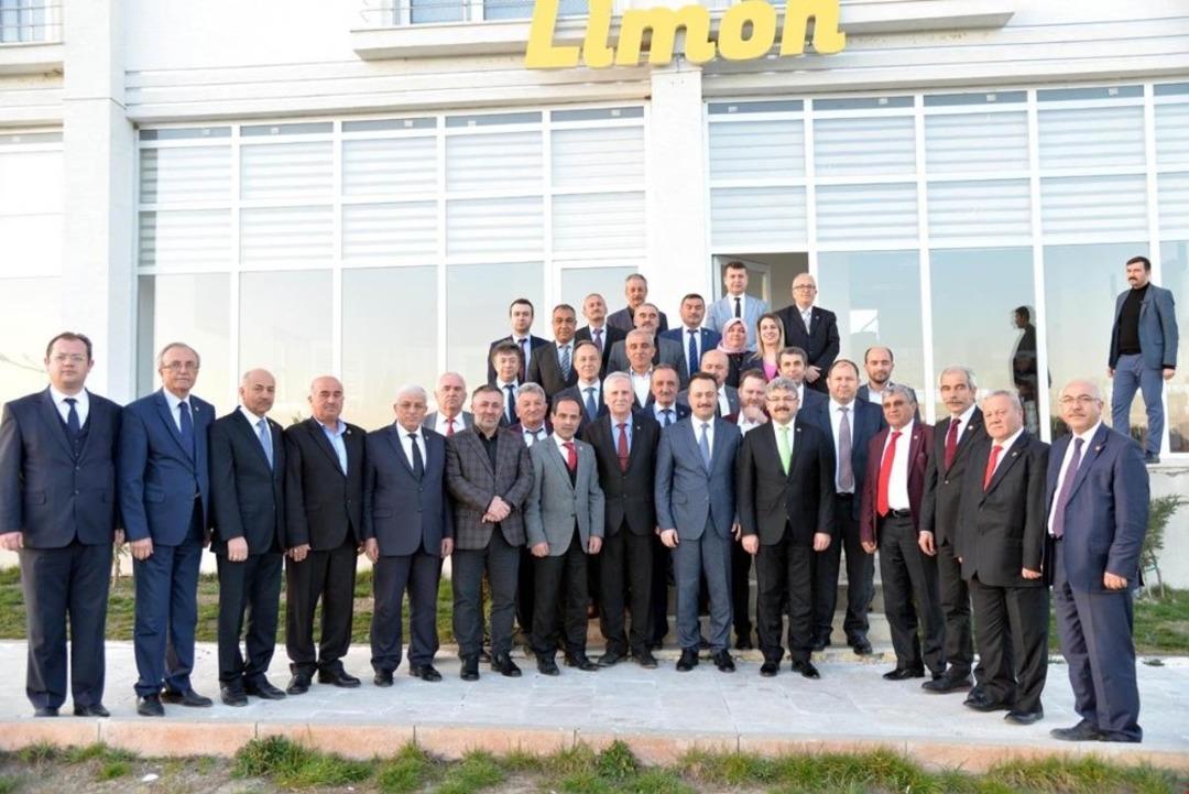 Bilecik İl Genel Meclis &uuml;yelerine veda yemeği