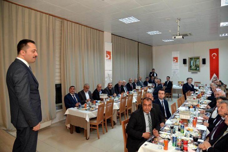 Bilecik İl Genel Meclis üyelerine veda yemeği G4