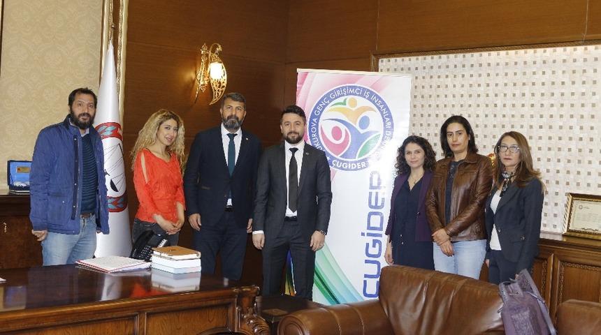 Kadın h&uuml;k&uuml;ml&uuml;ler i&ccedil;in ortak proje