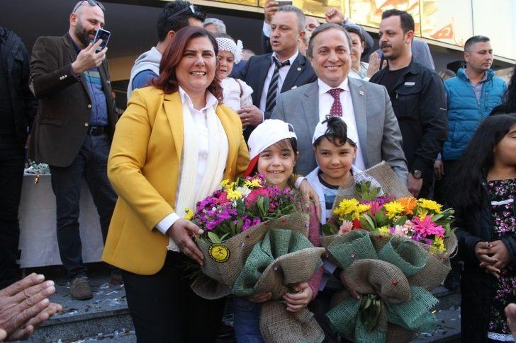 Büyükşehir Belediye çalışanlarının sözleşme sevinci G3