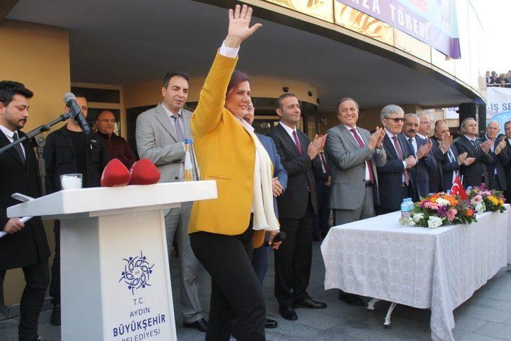 Büyükşehir Belediye çalışanlarının sözleşme sevinci G5