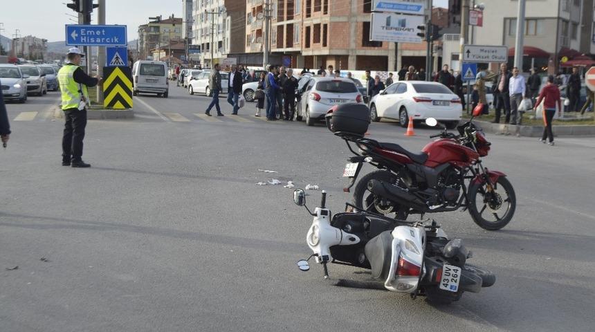 Tavşanlı’da trafik kazası: 2 yaralı