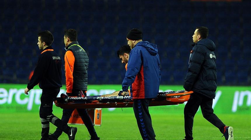 Başakşehir-Fenerbahçe maçında Serdar Taşçı sakatlandı 