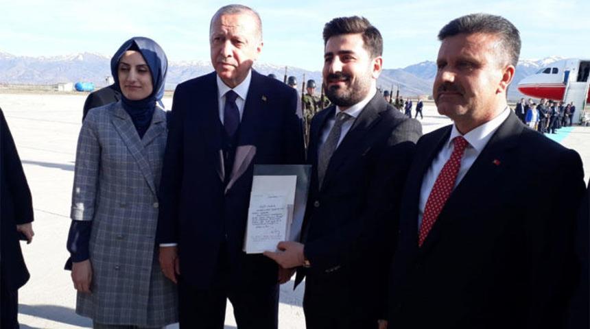 Cumhurbaşkanı Erdoğan mektup arkadaşı ile g&ouml;r&uuml;şt&uuml;