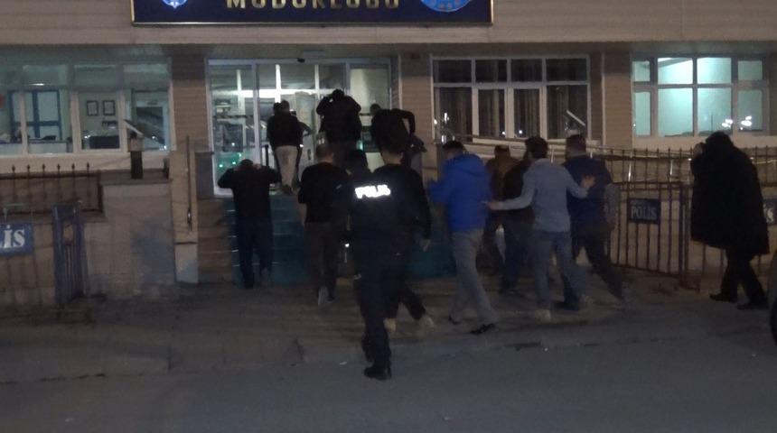 Kırıkkale'de gece yarısı kumar operasyonu: Onlarca gözaltı var!