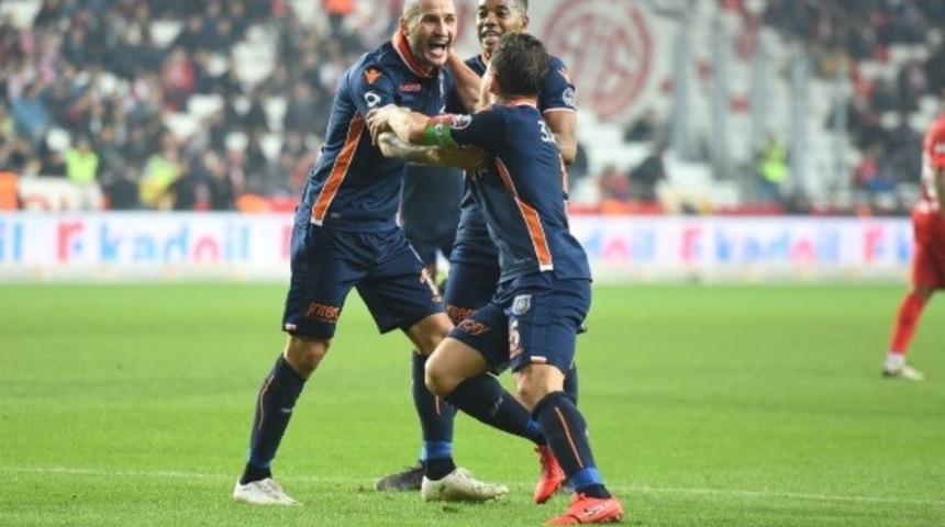 Fenerbahçe savunmasına buz adam Kudryashov