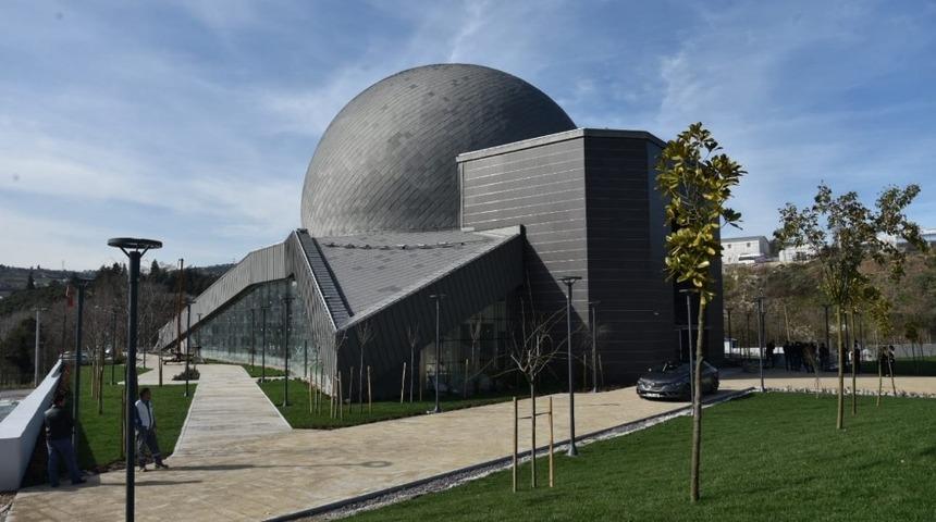 Sanal Ger&ccedil;eklik K&uuml;resi a&ccedil;ılışa hazırlanıyor