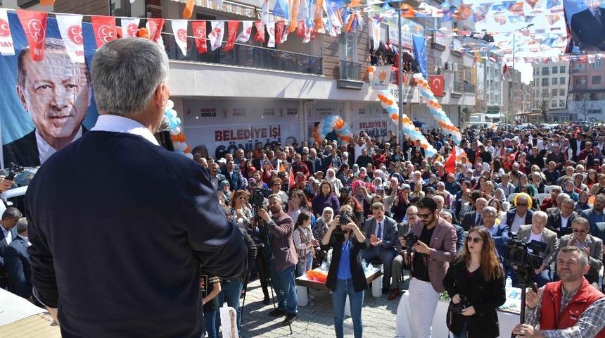Ak Parti Büyükşehir Adayı Dr. Hıdır; “Hizmet kervanımızın önünü ne Osman Gürün ne de Kemal Kılıçdaroğlu kesemez”