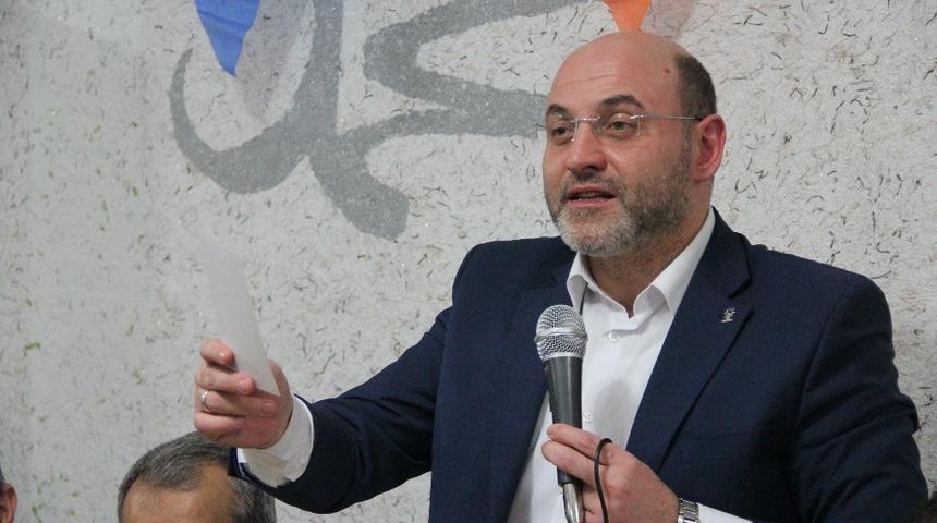 Başkan &Ccedil;etinbaş&rsquo;tan CHP&rsquo;li Kasap&rsquo;a: "Halkın tokatıyla sokağa &ccedil;ıkacak haliniz kalmayacak"