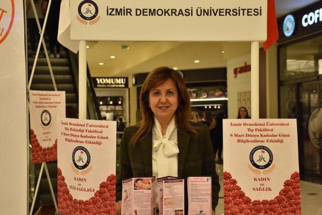 İzmir Demokrasi Üniversitesinden kadın sağlığı etkinliği