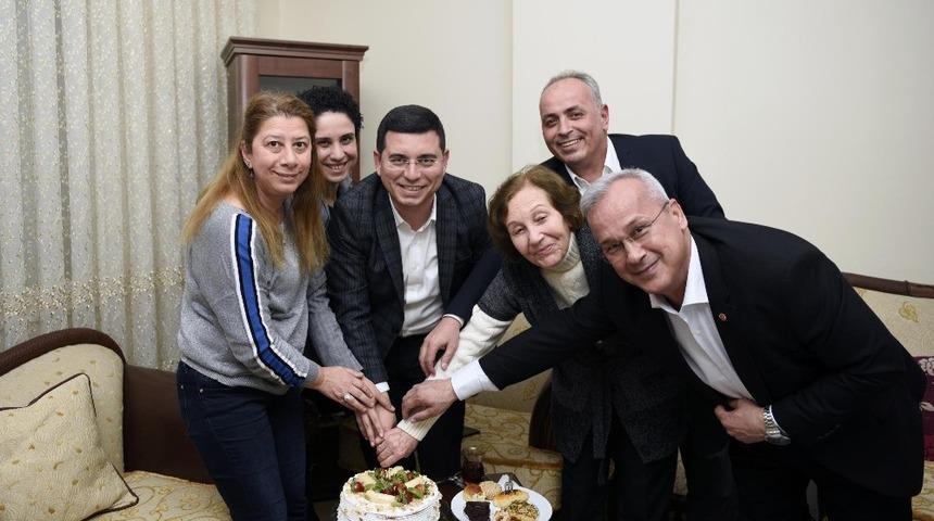 Tütüncü şehit ailelerini ziyaret etti