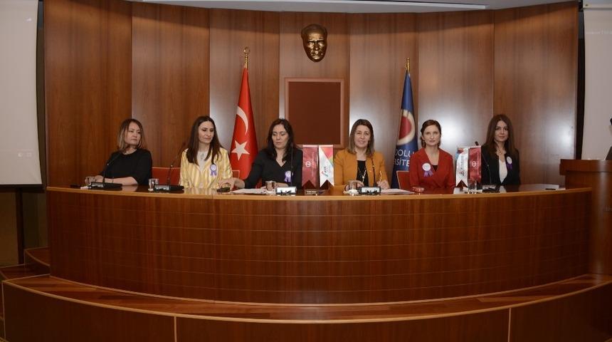 Anadolu Üniversitesinde ‘Girişimcilikte Kadın Gücü’ paneli gerçekleştirildi