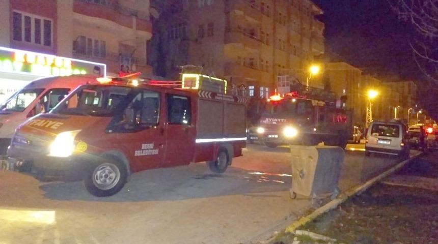 İkamette &ccedil;ıkan yangın paniğe neden oldu