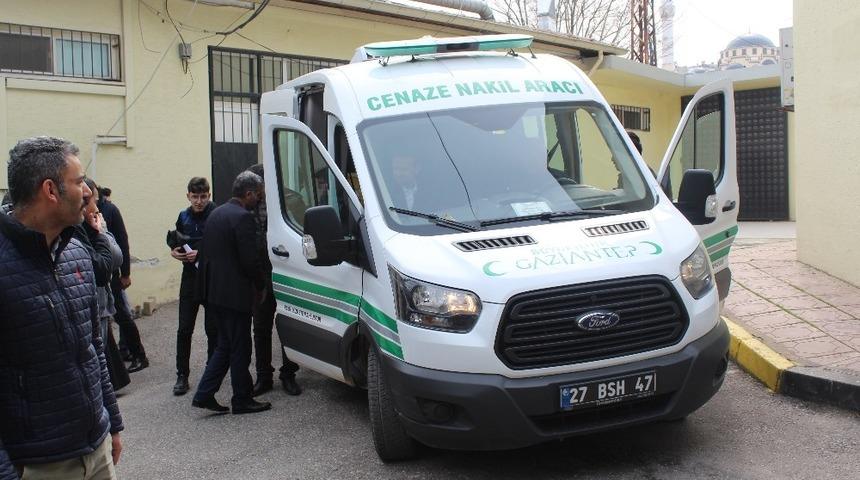 Elektrik akımına kapılan kız hayatını kaybetti