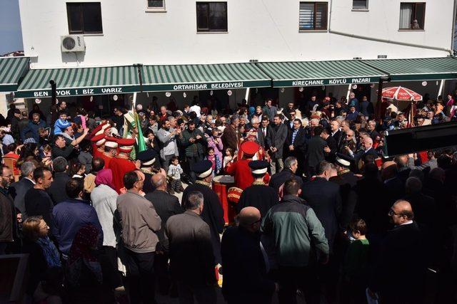 Kireçhane   Pazarı dualarla açıldı.