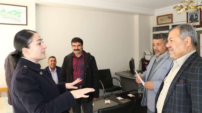 Essum Aslan esnafı ziyaret etti