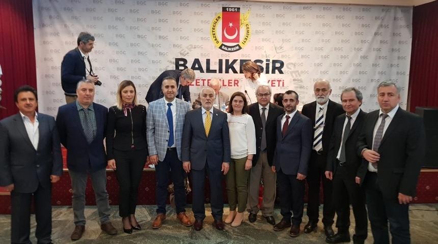 Balıkesir Gazeteciler Cemiyetinde Demir g&uuml;ven tazeledi