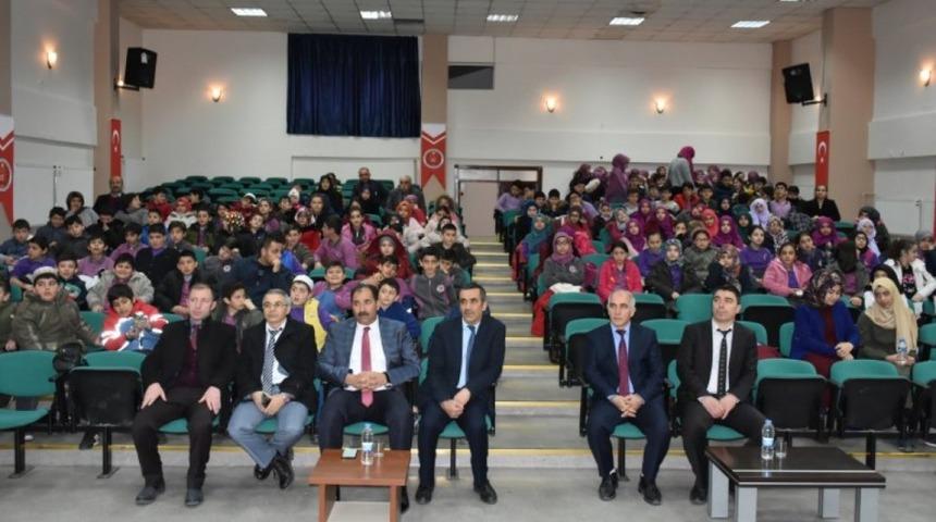 Arap&ccedil;a şarkı ve şiir okuma yarışması yapıldı