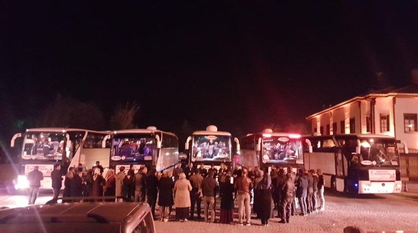 Akşehirli &ouml;ğrenciler &Ccedil;anakkale&rsquo;ye uğurlandı