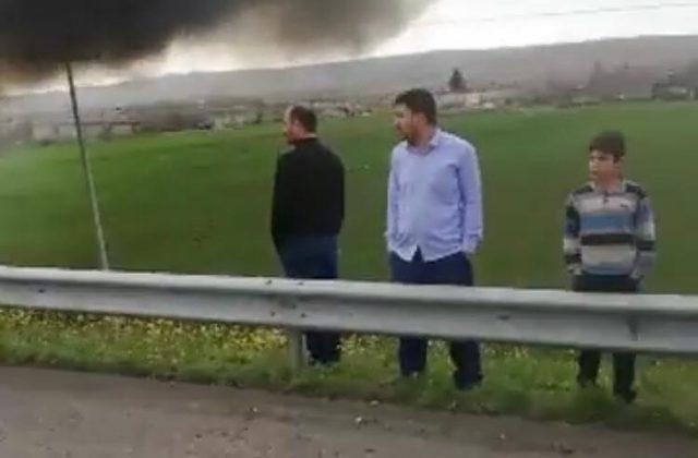 Otoyolda tavuk eti yüklü TIR'da yangın