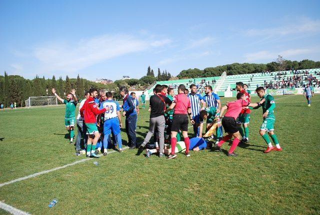 Salihli Belediyespor, İzmirspor’a tek golle yıkıldı