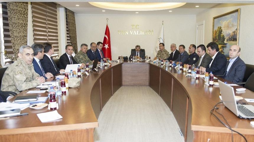 Shopping Fest tedbirleri yapılan toplantıda masaya yatırıldı