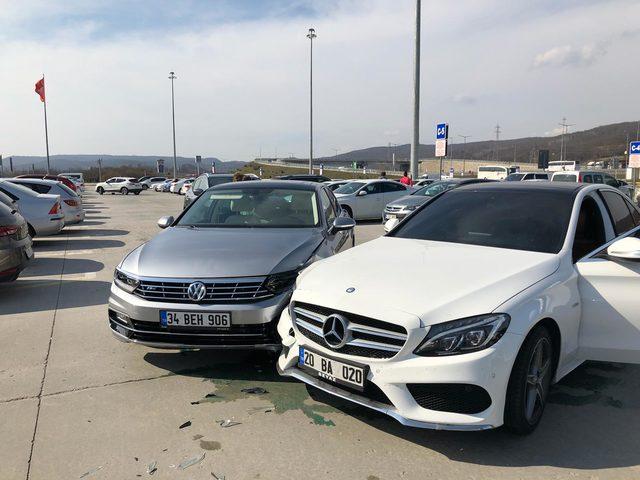 Oyuncu Necati Şaşmaz ın babası, Bolu da kaza ge&ccedil;irdi 3