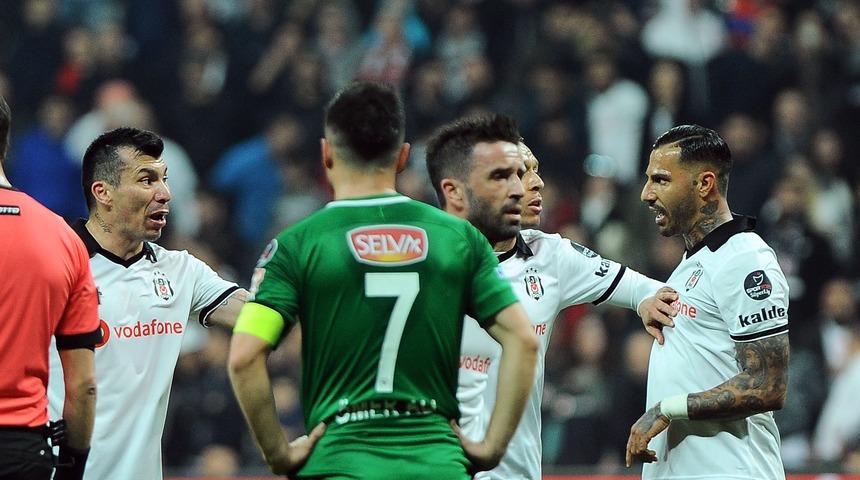 Gary Medel ile Ricardo Quaresma birbirine girdi