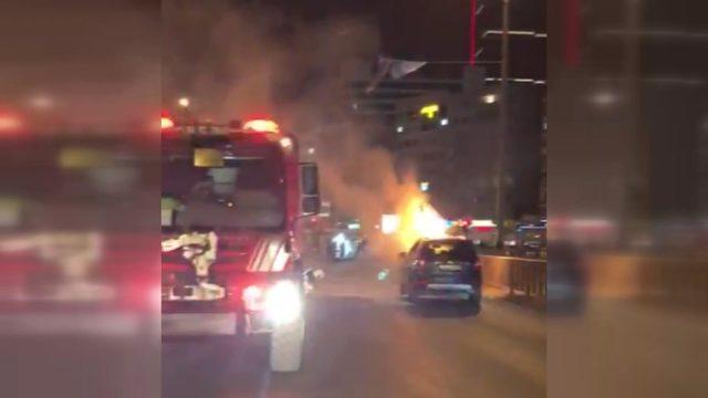 Şişli'de otomobil alev alev yandı