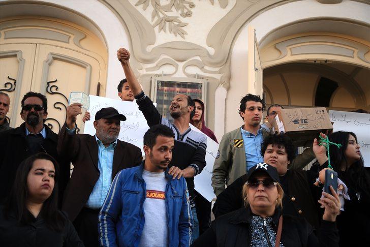 Aynı hastanede 11 bebeğin ölümüne protesto G3