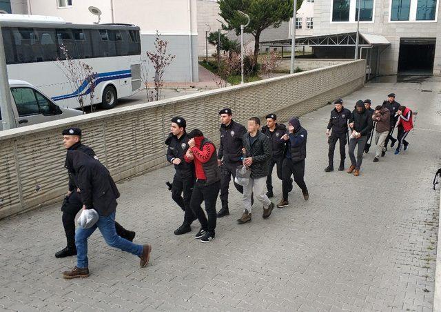 Samsun’da uyuşturucudan 13 şüpheli adliyede