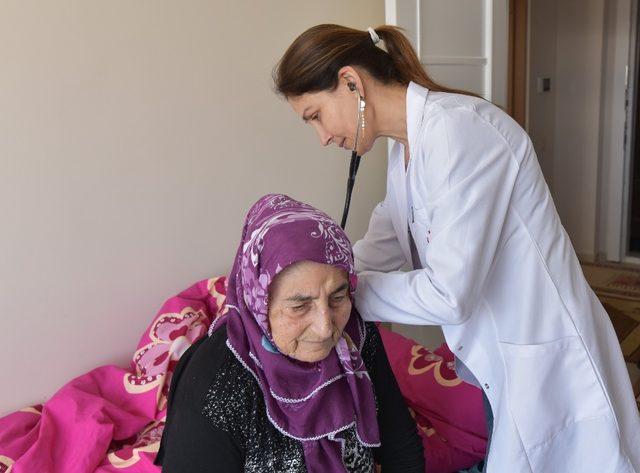 Mersin’de evde sağlık hizmeti yüz güldürüyor