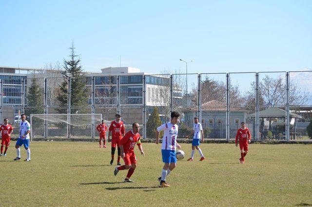 Büyüleyenspor dolu dizgin