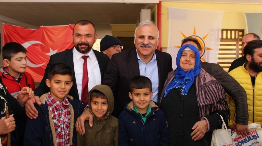 Ak&ccedil;aabat Zorluoğlu&rsquo;nu kucakladı