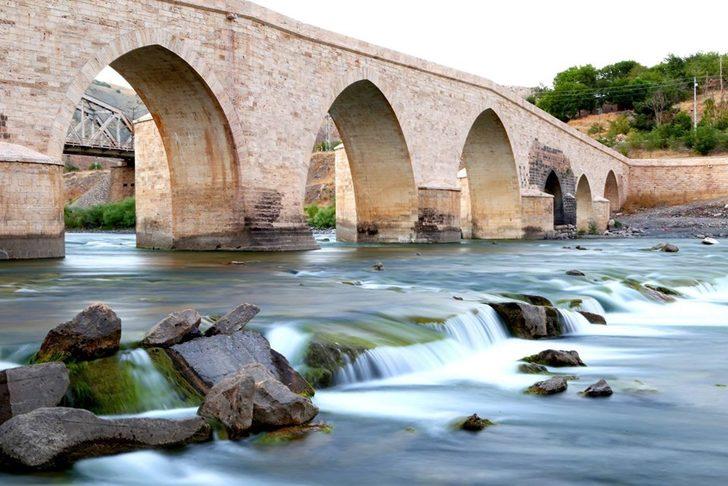 Tarihi miras ziyaretçilerini bekliyor G1