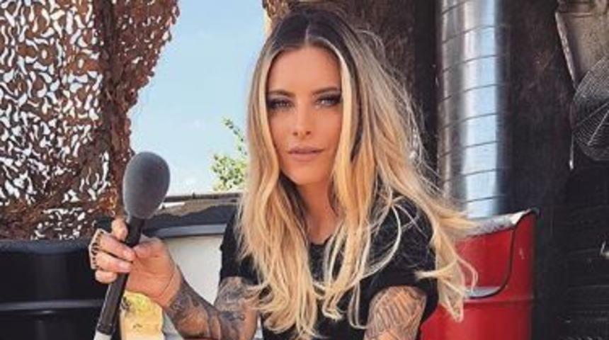 Loris Karius'a sevgili desteği! Sophia Thomalla tribünde