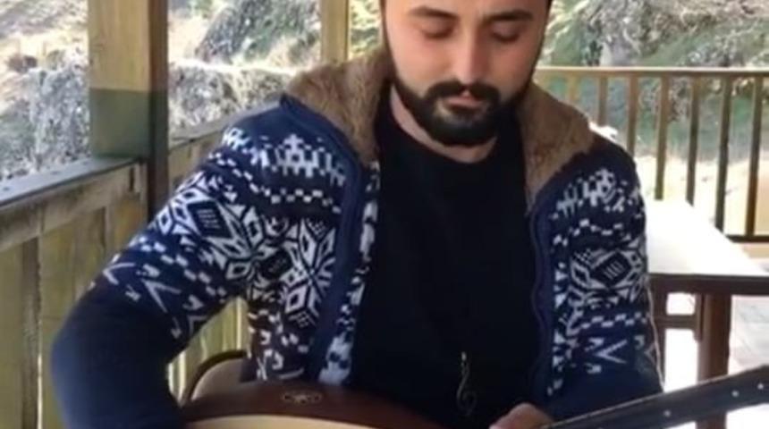 Tarihi Kanyon&rsquo;da s&ouml;ylediği t&uuml;rk&uuml; sosyal medyada tıklanma rekorları kırıyor