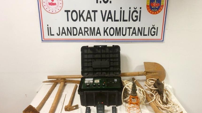 Define ararken mahkemelik oldular