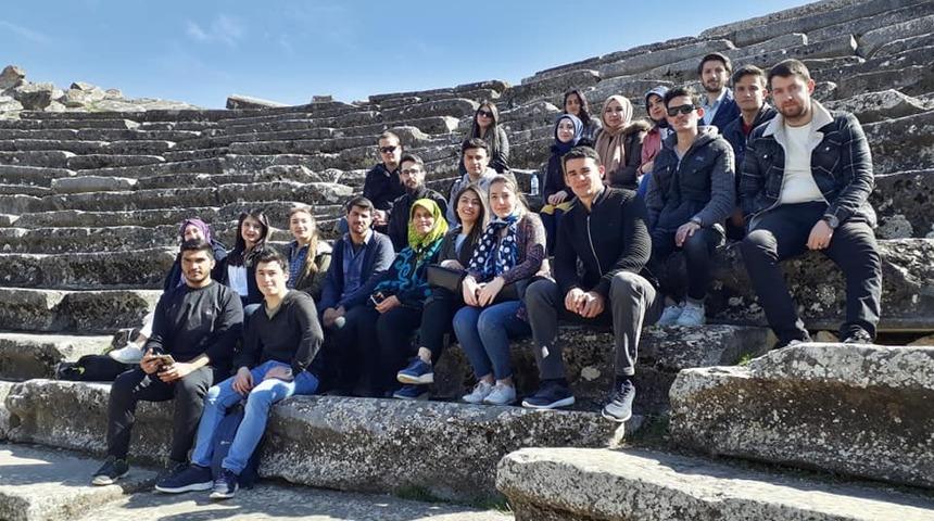 Aizonai Antik Kenti&rsquo;ne  ziyaret&ccedil;i akını