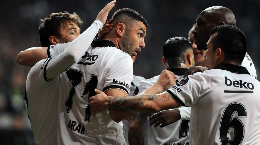Burak Yılmaz, iç sahadaki performansıyla Beşiktaş'ı sırtlıyor