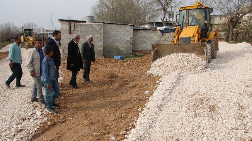 Haliliye&rsquo;de kırsal mahallelerin yol yapım &ccedil;alışmaları tamamlandı