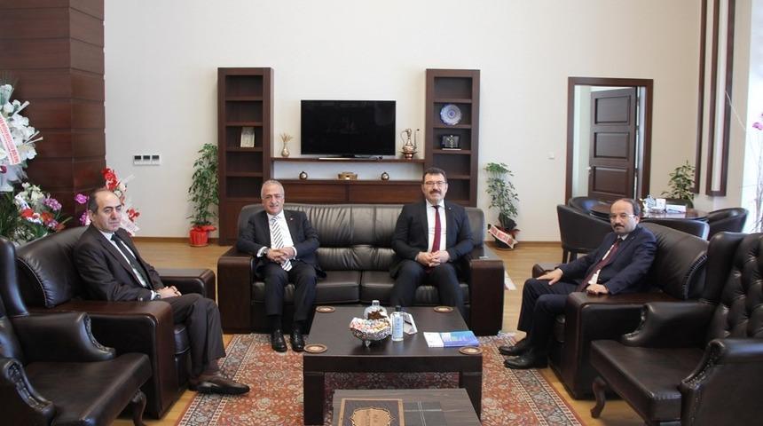 T&Uuml;BİTAK Başkanı Prof. Dr. Mandal&rsquo;dan ET&Uuml; Rekt&ouml;r&uuml; Prof.Dr. &Ccedil;akmak&rsquo;a ziyaret