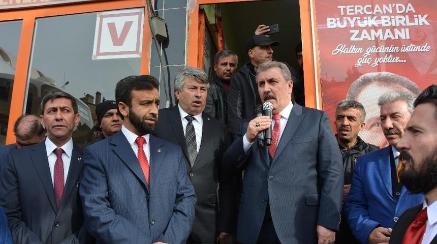 Destici, Tercan&rsquo;da partisinin se&ccedil;im b&uuml;rosu a&ccedil;ılışına katıldı