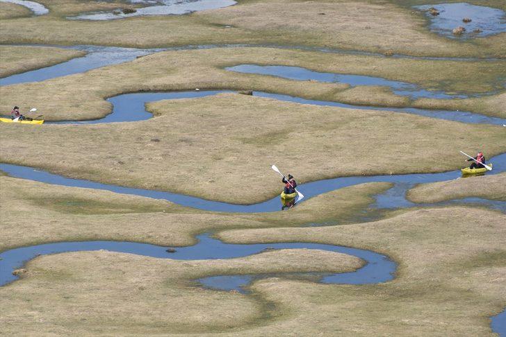 Kanoyla karda kayıp mendereslerde kürek çektiler G1