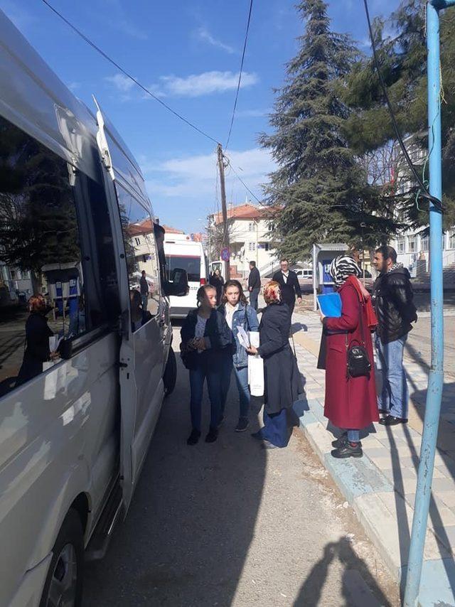 Pazaryeri’nde 100 öğrenci kitap fuarına gönderildi