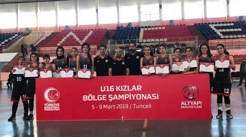 Van B&uuml;y&uuml;kşehir Belediyespor Bayan Basketbol Takımı b&ouml;lge şampiyonu oldu