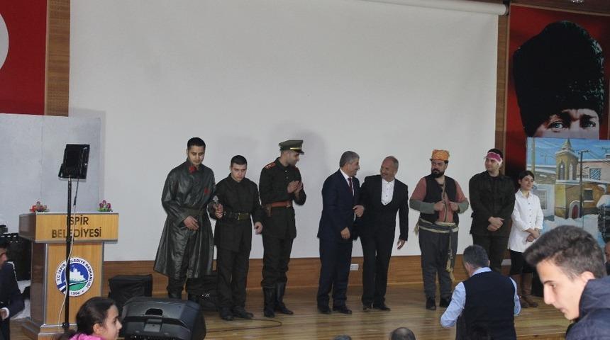 Kurtuluş destanı sahneleniyor