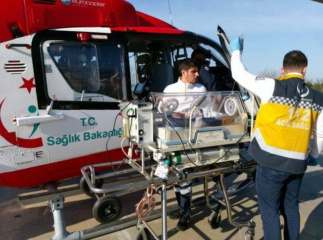 Ambulans Helikopter yaklaşık 20 saat uçarak 13 hastanın naklini gerçekleştirdi