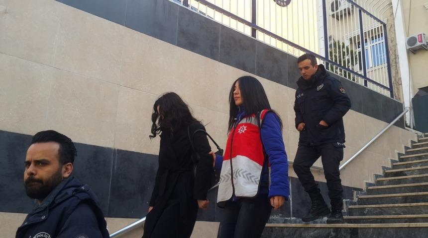 Pert ve hasarlı ara&ccedil;ları satan şebekeye operasyon: 12 g&ouml;zaltı